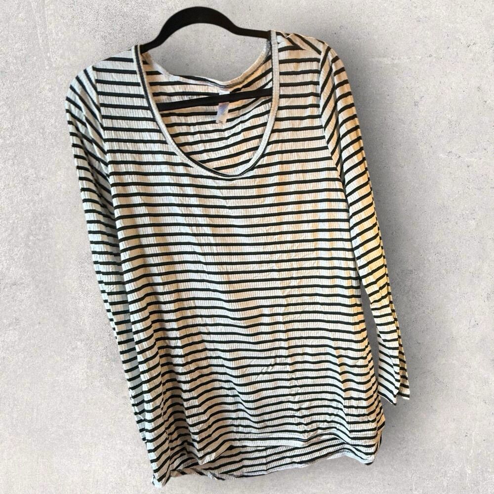 LuLaRoe Lynnae Long Sleeve -Size 2XL-Black And White Ribbed Stripe Print-NWT